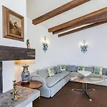 Haus Duranna 7 *